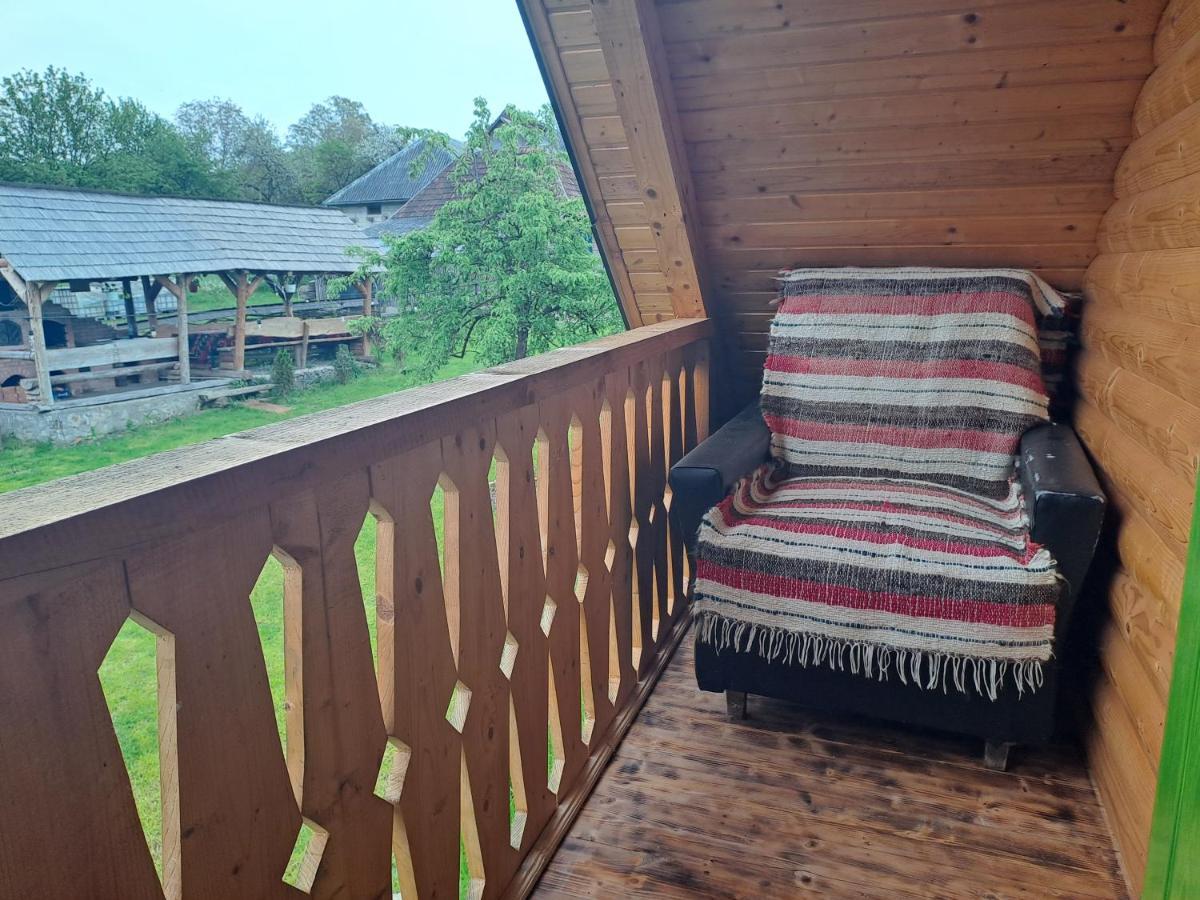 Complex Traditional Casuta Bunicilor-Breb Habitación foto